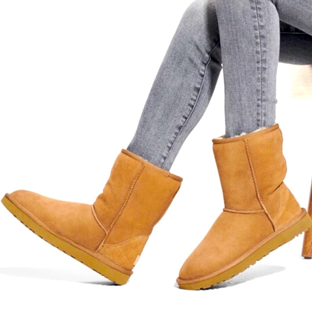 COPY - UGG Boots Chestnut size 8